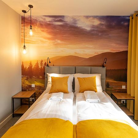 Rentplanet - Apartamenty Stone Hill シクラルスカ・ポレンバ エクステリア 写真