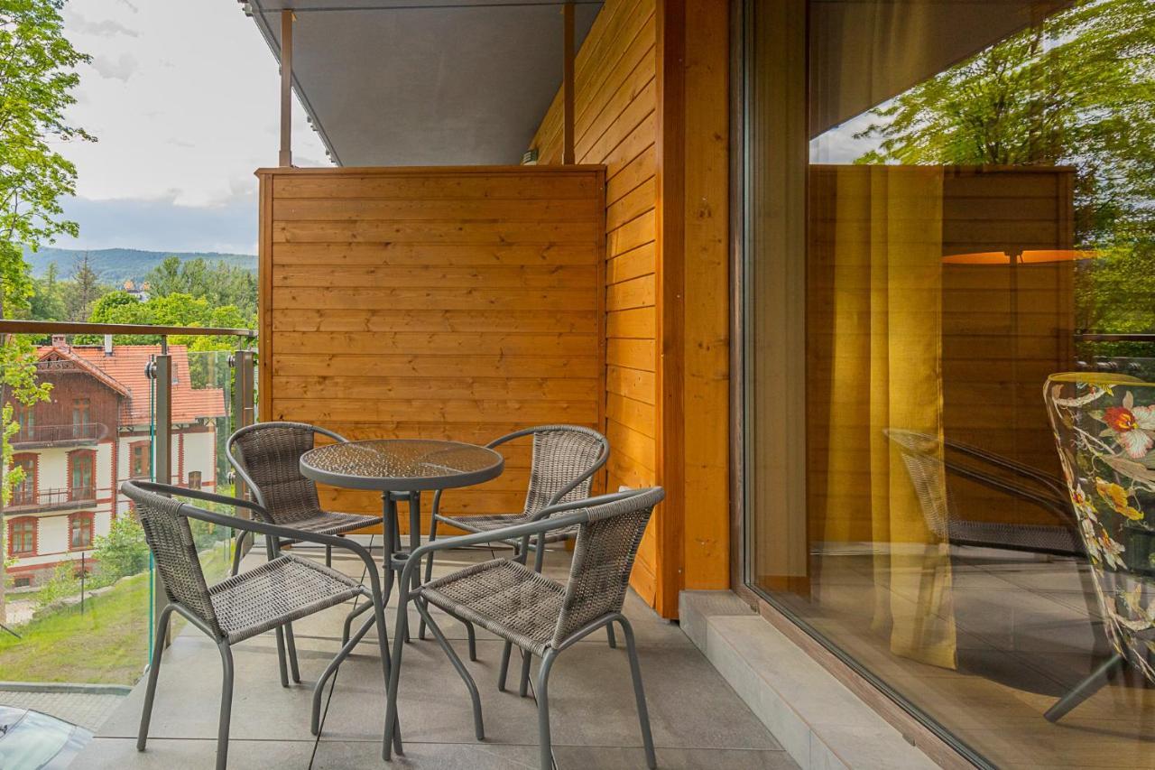 Rentplanet - Apartamenty Stone Hill シクラルスカ・ポレンバ エクステリア 写真
