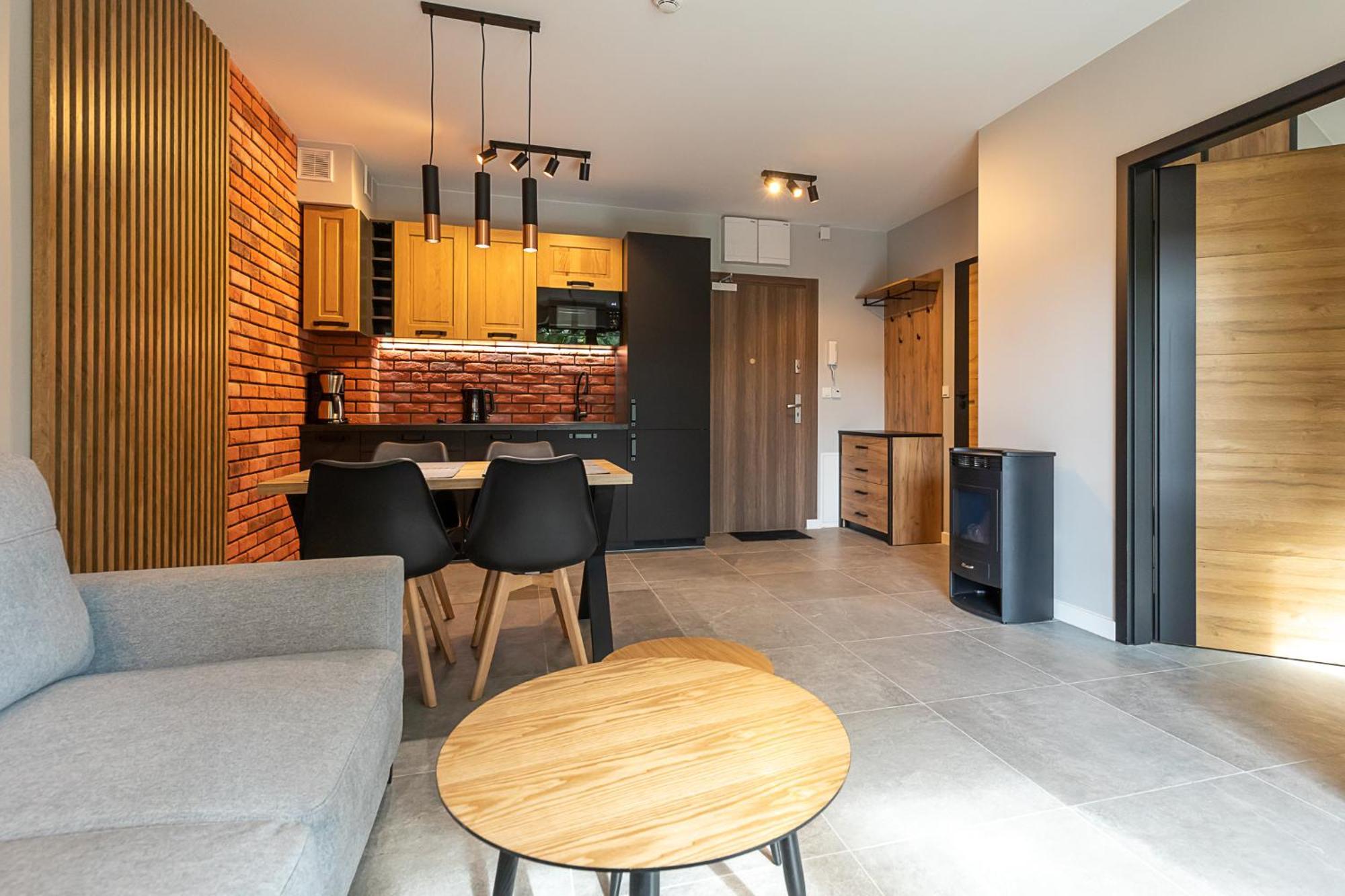 Rentplanet - Apartamenty Stone Hill シクラルスカ・ポレンバ エクステリア 写真